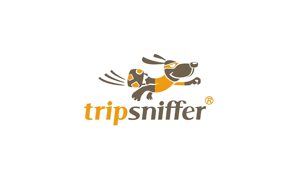 Логотип Tripsniffer: пёс-путешественник в очках и надпись tripsniffer